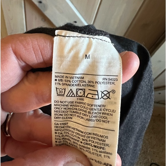 NWOT Old Navy Active Go Dry Balance Legging - Picture 3 of 7